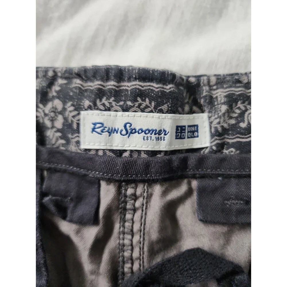 Reyn Spooner Uniqlo Cotton Chino Shorts Mens Size 33 Black AOP 10